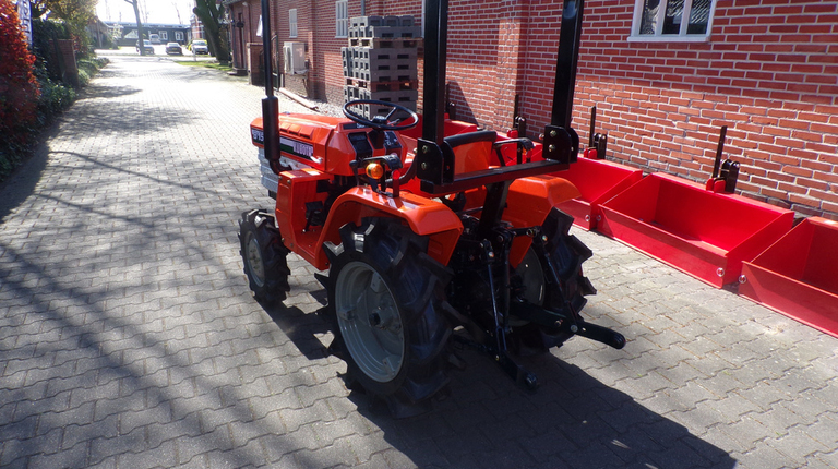 Kubota B1502 ab 95 € pro Monat.